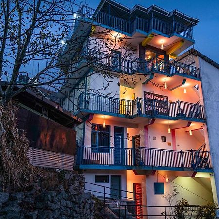 Flyaway Hostel מקלוד גאנג' מראה חיצוני תמונה