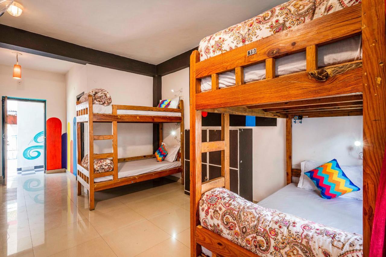 Flyaway Hostel מקלוד גאנג' מראה חיצוני תמונה