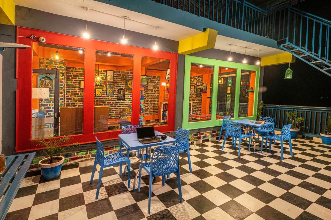 Flyaway Hostel מקלוד גאנג' מראה חיצוני תמונה